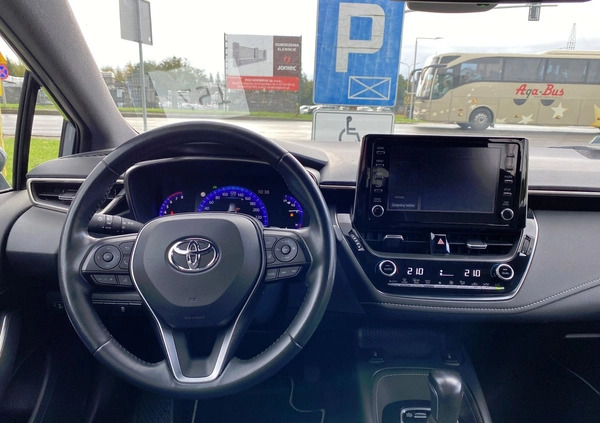 Toyota Corolla cena 93900 przebieg: 153063, rok produkcji 2020 z Kwidzyn małe 232